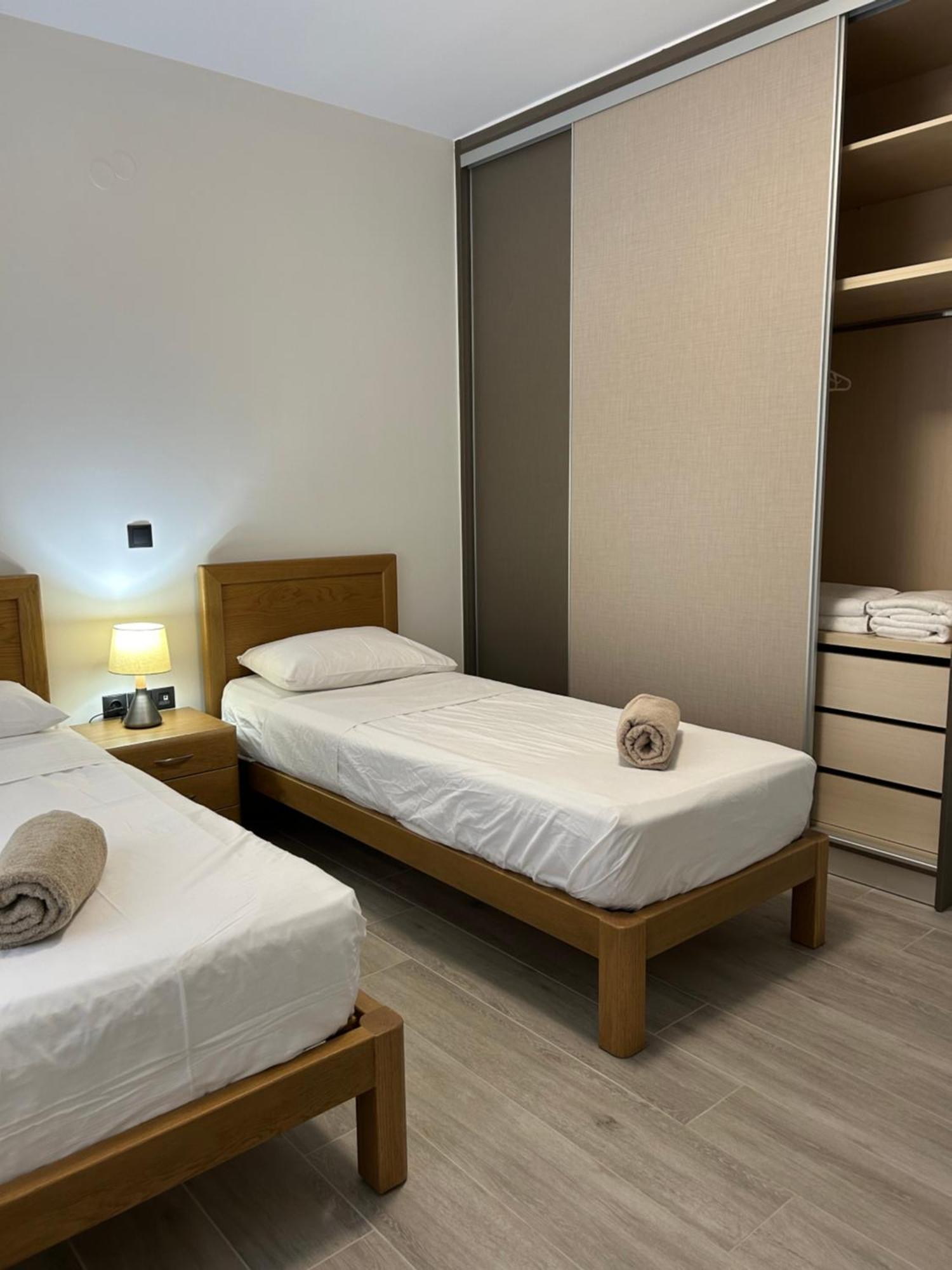 Stalós Four Seasons Homes מראה חיצוני תמונה