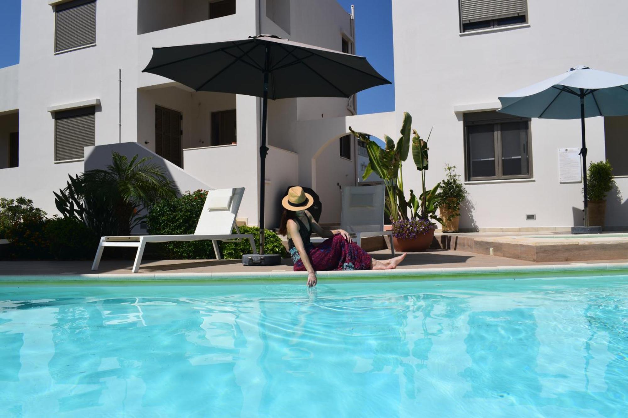 Stalós Four Seasons Homes מראה חיצוני תמונה